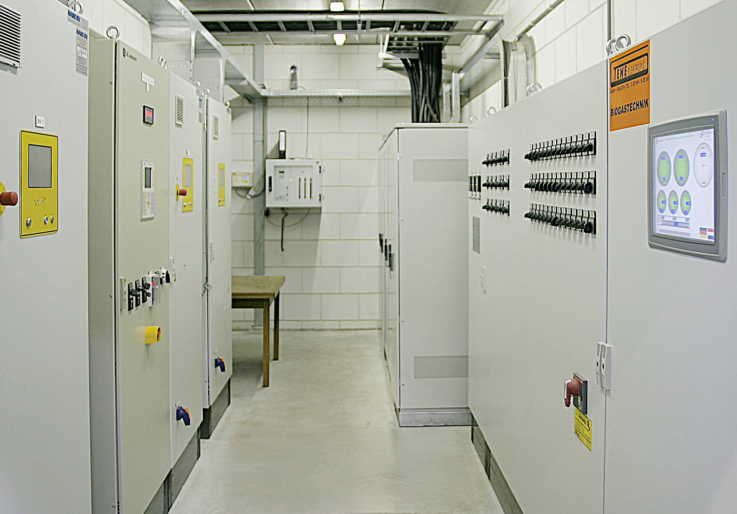 TEWE-Schaltschrank für SPS-Steuerung TEWE-Schaltschrank für SPS-Steuerung in Industrie und Landwirtschaft